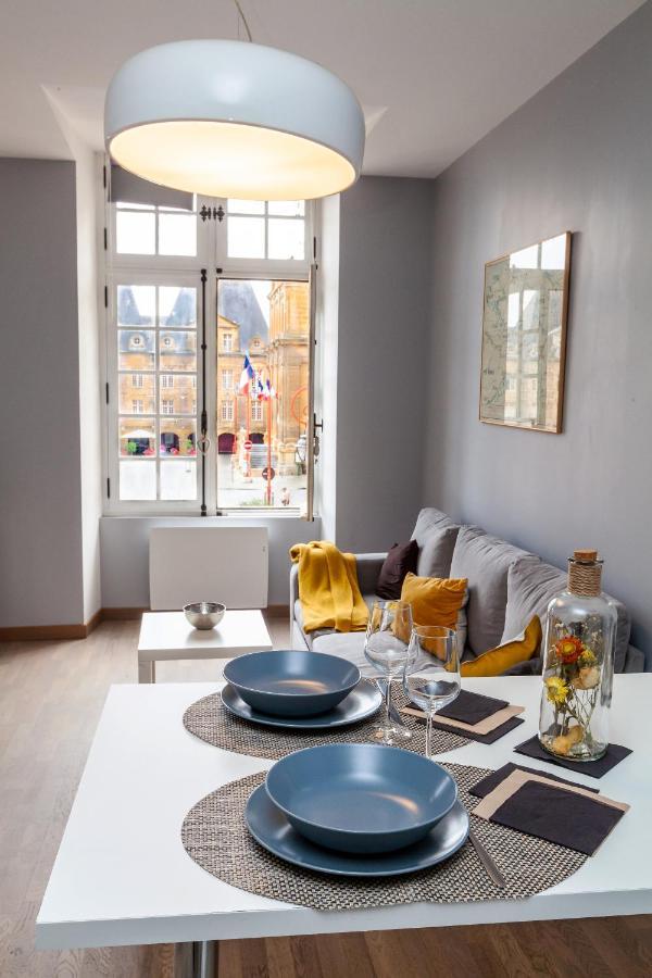 Charleville-Mezieres: Belle Vue Place Ducale المظهر الخارجي الصورة