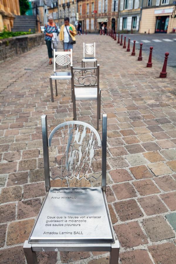 Charleville-Mezieres: Belle Vue Place Ducale المظهر الخارجي الصورة