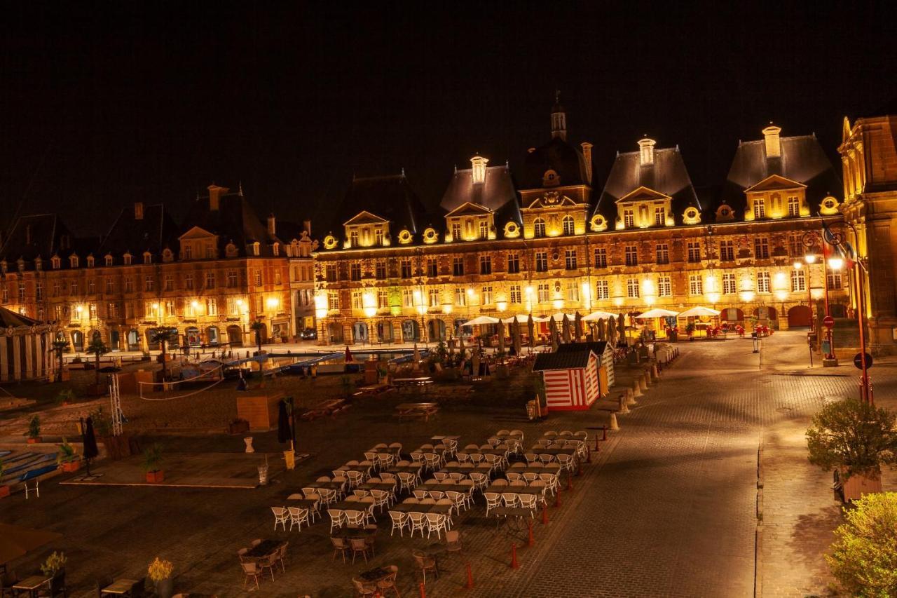 Charleville-Mezieres: Belle Vue Place Ducale المظهر الخارجي الصورة
